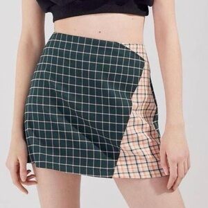 URBAN OUTFITTERS Plaid Mismatch Mini Skirt Green Cream Size Small